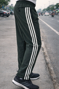 Men’s Classic Three-Stripe Sports Track Pants
